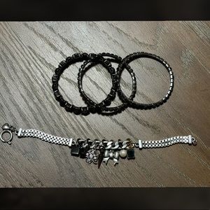 Juicy charm bracelet with extras